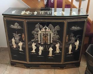 Mother of Pearl Details