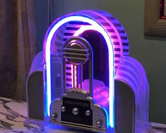 Marilyn Neon Radio ( works, pink and blue neon)