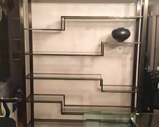 Design Institute Style Display Shelf