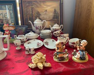 Tea set and Hummels