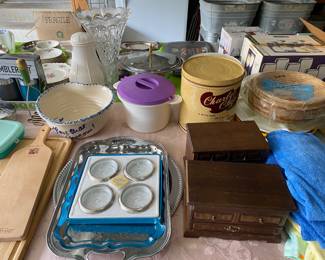 Look at the vintage Charles Chips tin