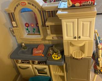 Play Kitchen 