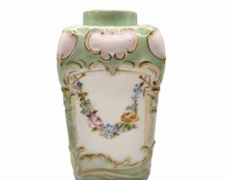 Lot 006   1 Bid(s)
Antique Signed Hand-Painted Porcelain Vase/Urn