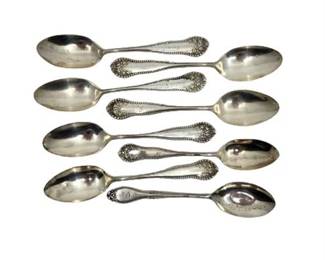 Lot 061   13 Bid(s)
8 Towle Sterling Demitasse Spoons