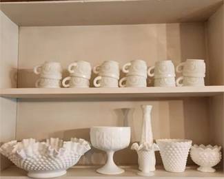 Lot 028   1 Bid(s)
Milk Glass Buy Out