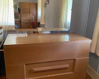 Tri-Bond III Dresser