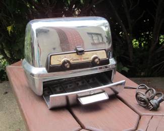 GE Toaster Oven/Toaster 1950's. Works!