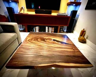 Live Edge Table (top view)