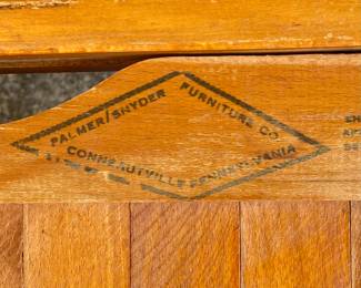 Palmer Snyder Furniture folding chairs