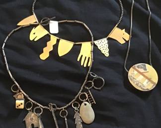 About Ten Pieces of Jewelry by David and Robert’s Williamson