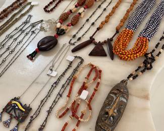 Wonderful Selection of Jewelry including 14k gold, Chinese, Tribal, Artistian pieces by David and Robert’s Williamson, Linda Hesh, Lietzke YSL, Phyllis Mark, and others