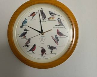 Audubon singing bird clock 