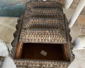 Tramp Art lidded box