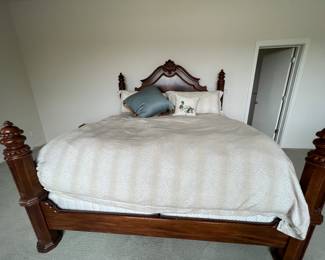 King bed-LINENS SOLD