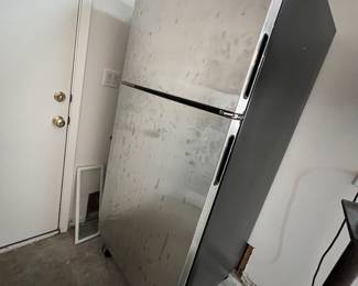 Commercial refrigerator on wheels