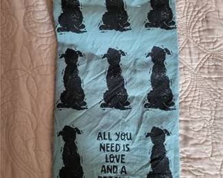 Lot 150   13 Bid(s)
Kitchen Towel with Black Dog