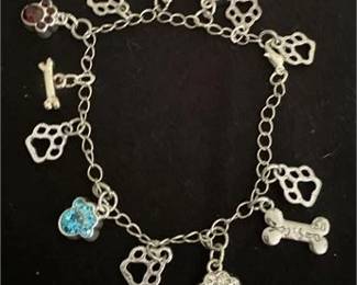 Lot 234   4 Bid(s)
Dog pawprint bracelet