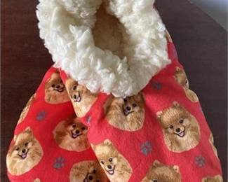 Lot 238   2 Bid(s)
Pomeranian Slippers