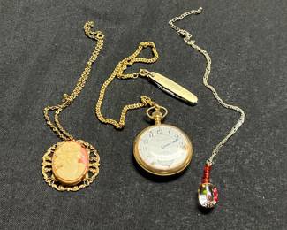 Three Vintage Jewelry Pieces 