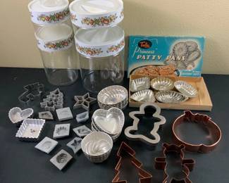 Plastic Containers, Cookie Cutters Molds