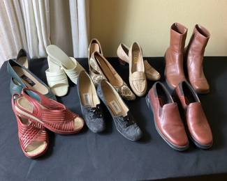 Size 6.5 Womens Shoes