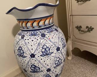 Large Italian vase