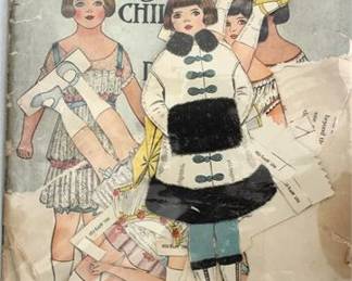 Lot 049   0 Bid(s)
1915 Paper Dolls Book
