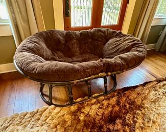 base with cradle top and cushion. Base has a break and needs to be reinforced 