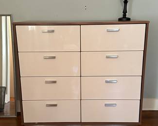 Ashley 8-drawer double chest