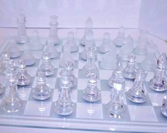 ALL GLASS CHESS SET