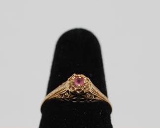 10K PINK SAPPHIRE IN FILIGREE SETTING