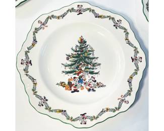 Detail pic, Spode 2003 Disney Christmas Collection 
9" Fancy Octagon Dinner Plates 
$120 set/3
No Box