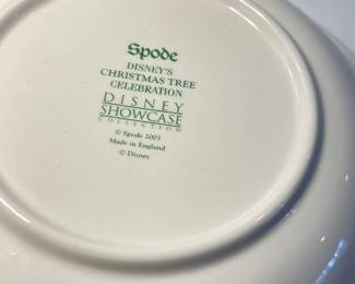 Detail pic, Spode 2003 Disney Christmas Collection 
8.25" Round Serving Bowl 
$80
No Box 