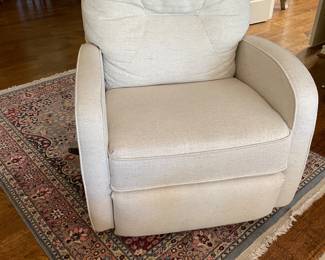 Swivel chair 