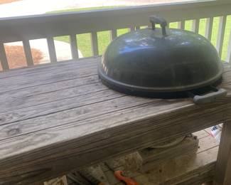 Weber Charcoal Grill w/ Grill Table