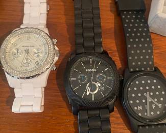 Michael Kors
Fossil
Neff 
Watches