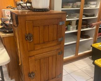 Antique Ice Box 