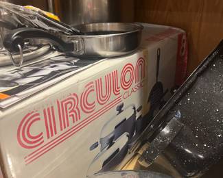 8 - Piece Circulon Cookware Set - New in box