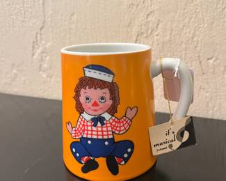 Raggedy Andy Musical Mug
