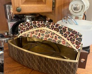 Electric breat warmer 