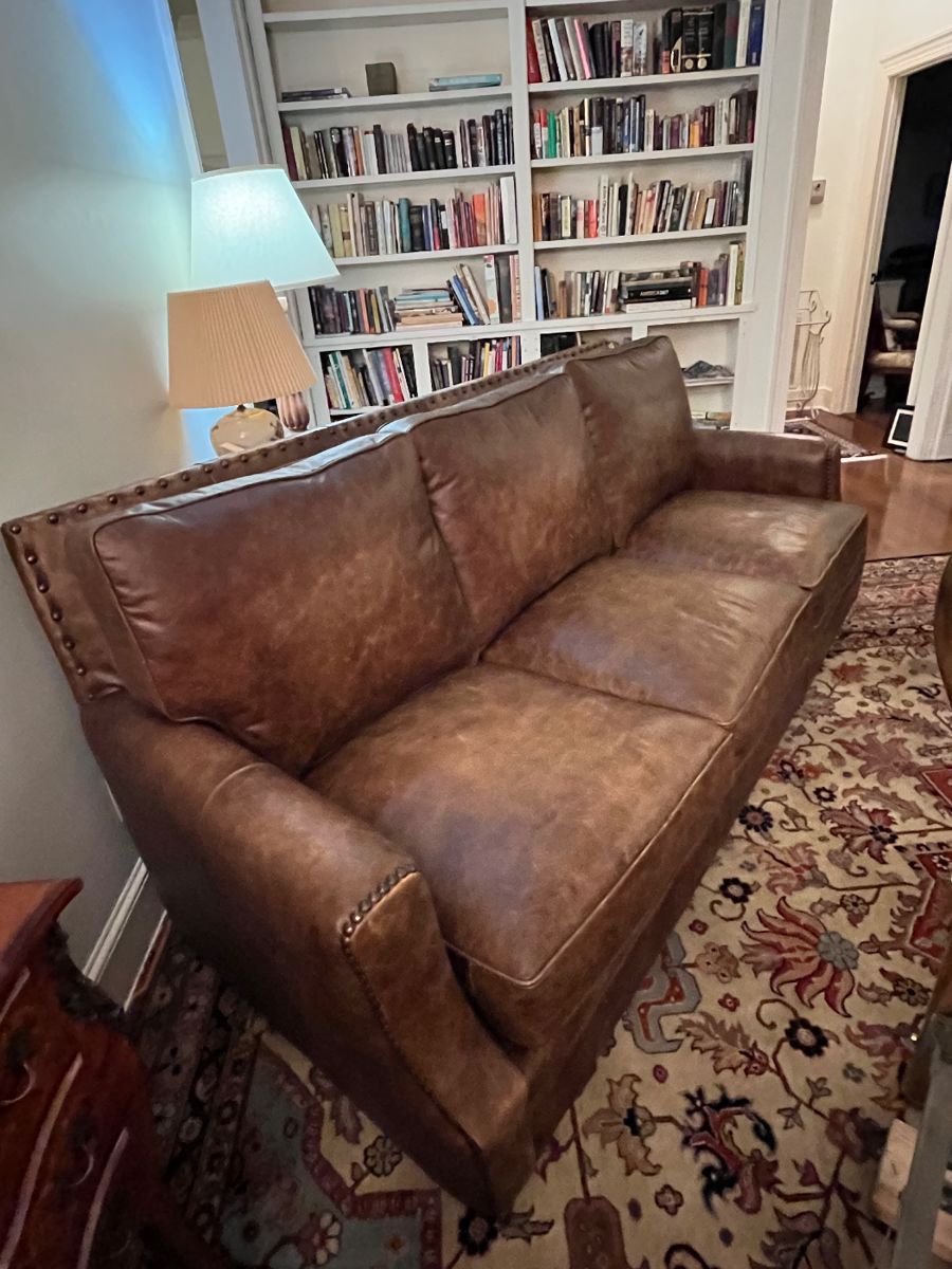 Bernhardt distressed leather sofa, like new. 