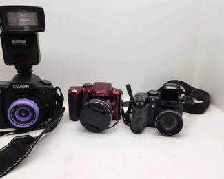 3 Digital Cameras, GE, Samsung, And Cannon