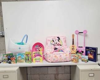 Lot Of Disney Minnie mouse toddlers sofa bean bag chair, Minnie mouse Popstar carrier only,