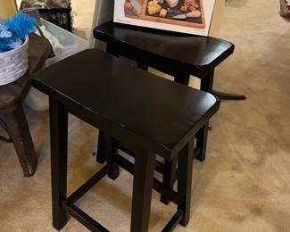 (2) barstools