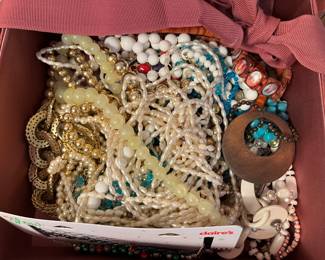 So much costume jewelry.......!!