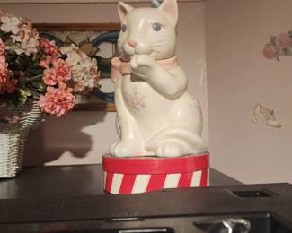 Pfaltzgraff ateq Rose Cat