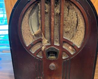 Antique radio