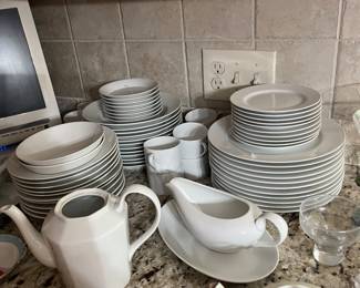 Fitz & Floyd dish set