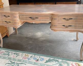 Gorgeous Serpentine desk