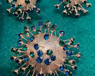 Vintage flashy and highly collectible Blue Green Rhinestone Corocraft Atomic jewelry.  